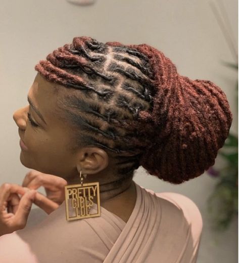 Long Loc Bun Styles, Loc Styles For Wedding Classy, Dreadlock Wedding Hairstyles Black Women Locs Styles, Long Loc Updo Styles Women, Loc Updos For Women Wedding, Elegant Loc Updos, Loc Low Bun Wedding, Messy Loc Bun Dreadlocks Updo, Loc Styles For Long Hair