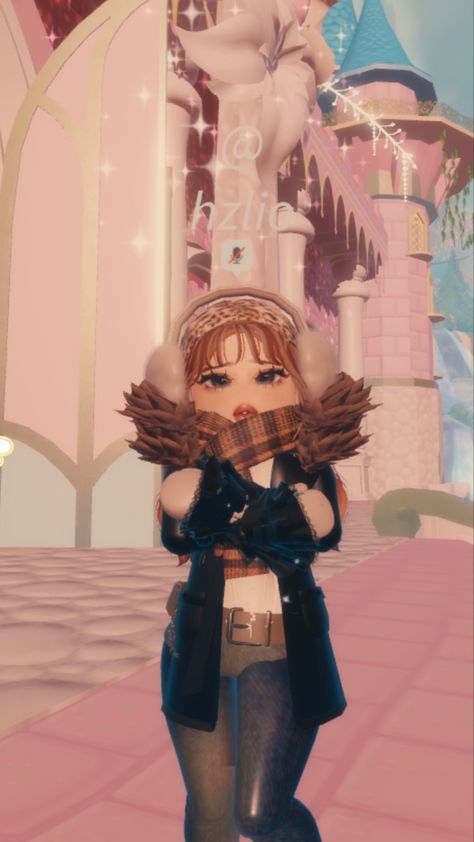 Winter Royal High Outfits, Glitterfrost Rh Outfits, Royal High Outfits Winter, Winter Rh Outfits, Rh Winter Fits, Rh Winter Outfits, Snow Day Royale High Outfits, December Dream Set Royale High, Winter Royale High Outfits