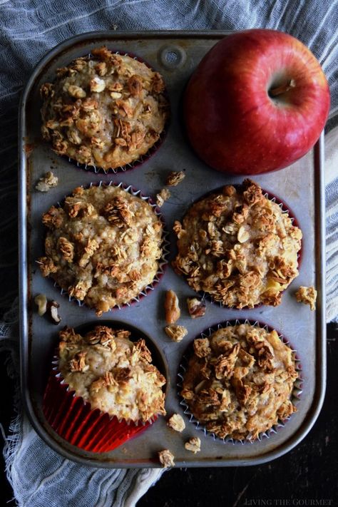 Apple Granola, Apple Baking, Muffins Homemade, Granola Muffins, Apple Muffin, Muffins For Breakfast, Apple Muffin Recipes, Breakfast Granola, Creative Brief