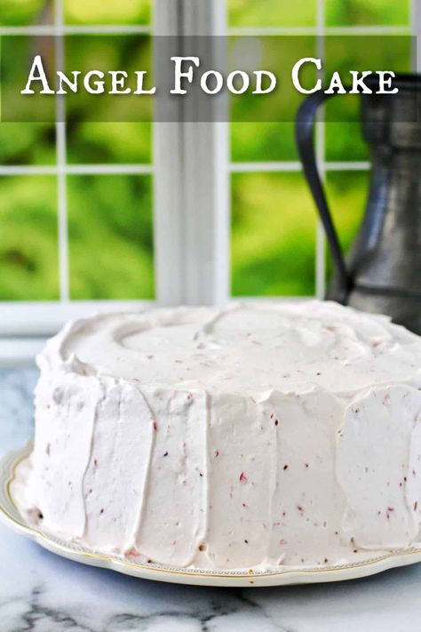 Angel Food Cake with Raspberry Whipped Cream Angel Food Cake Frosting, Raspberry Whip, Raspberry Whipped Cream, Angel Food Cake Pan, Chocolate Whipped Cream, American Desserts, Whipped Cream Frosting, Cream Frosting, Angel Food Cake