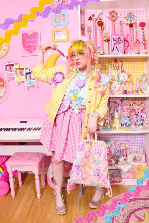 (1) Posts / X Party Kei Aesthetic, Kei Aesthetic, Kidcore Fashion, Kitsch Fashion, Pixie Party, Makeup Clothes, Weird Fashion, Zooey Deschanel, Fairy Princesses