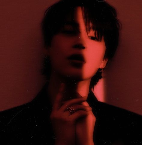 Red Jimin Icon, Jimin Pfp Dark, Red Black Pfp, Dark Red Aesthetic Pfp, Jimin Red Aesthetic, Jimin In Red, Bts Red Aesthetic, Jimin Dark Aesthetic, Red And Black Pfp