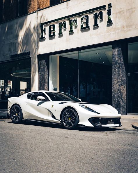 Freddie Atkins on Instagram: “Ferrari 812 Competizione in London 😍 savage yet elegant design @hrowenferrari #Ferrari #812Competizione #812 #Competizione” Ferrari 812 Competizione, Luxury Car Photos, Ferrari 812 Superfast, Ferrari 812, Funny Car Memes, Ferrari 599, Ferrari World, Automobile Engineering, Ferrari F12