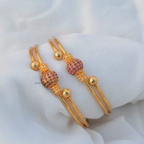 Royal Ruby Ball Bangles - South India Jewels Royal Ruby, Star Bangle, Simple Flower Design, Stone Bar, Beautiful Flower Designs, Stone Bangle, Ruby Stone, Unique Flowers, Antique Design