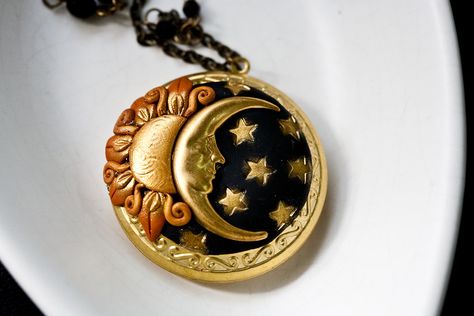 Moon Locket, Beautiful Pendant Necklace, Earrings Ideas, Sun Moon Stars, Sun And Stars, Celestial Jewelry, Moon Jewelry, Star Jewelry, Moon And Stars