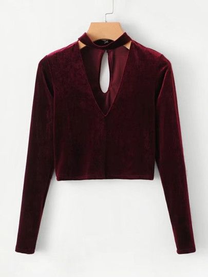 Velvet Crop Top Outfit, Velvet Tops For Women, Velvet Top Designs, Blouse Outfit Casual, Velvet Top Long Sleeve, Velvet Clothes, Velvet Crop Top, Fashion Tops Blouse, Everyday Fashion Outfits