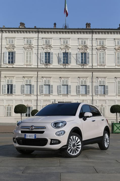 Fiat 500X Loungue Student Car, Fiat Car, Fiat 500c, New Fiat, Pimp My Ride, Lovely Car, Fiat Abarth, Dodge Journey, Car Aesthetic