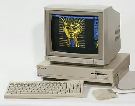 Commodore Computers, Alter Computer, Gaming Computer Setup, Old Computer, Computer History, Digital Revolution, Retro Arcade, Old Computers, Home Computer