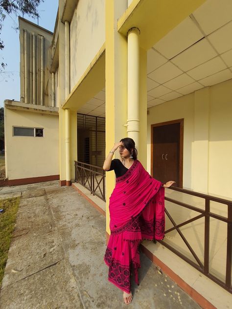 Mekhala Saree, Mekhela Sador Poses, Sador Mekhela Photo Pose, Mekhela Sador Aesthetic, Mekhla Saree, Mekhela Chador Aesthetic, Mekhla Chadar Saree, Assamese Saree, Mekhla Sador