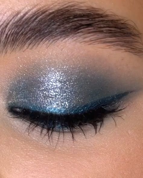 Makeup For Blue Outfit, Easy Blue Makeup, Blue Glitter Makeup, Blue Glitter Eye Makeup, Colorful Mascara, Night Out Looks, Make Your Own Makeup, Eye Pencils, Sparkly Makeup