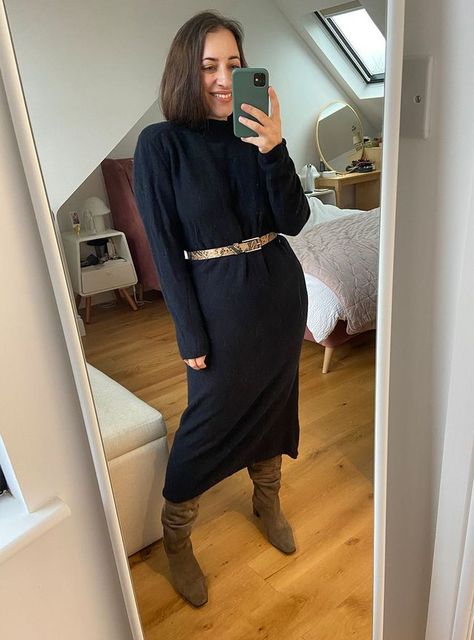 I Wore Uniqlo for the Past 7 Days Straight and Felt Pretty Chic Uniqlo Outfit Ideas, Uniqlo Coat, Uniqlo Outfit, Uniqlo Dress, Uniqlo Dresses, Khaki Coat, Next Fashion, High Fashion Street Style, Affordable Clothes