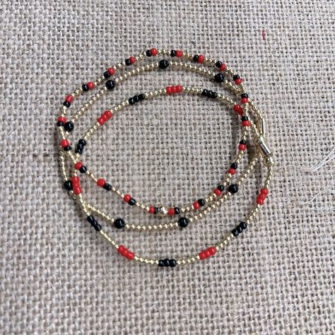 Georgia Bracelets. Support Your Team! Black And Red Seed Beads With 14k Gold Plated Beads. Georgia Bracelets, Womens Jewelry Bracelets, Seed Beads, Black Red, Georgia, Gold Plate, Handmade Jewelry, Black And Red, Plating