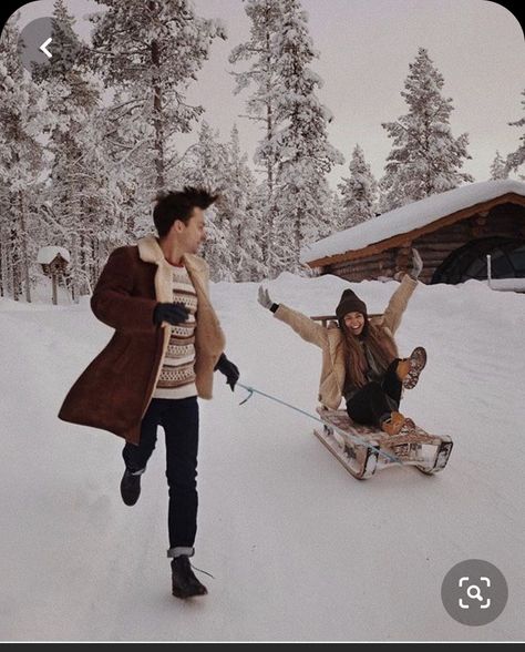 Azalea was just born when she had gotten kidnapped from her family an… #adventure #Adventure #amreading #books #wattpad Winter Couple Pictures, Mode Au Ski, Snow Photoshoot, Shotting Photo, Winter Photoshoot, Winter Family, Winter Photo, Winter Photos, Winter Love