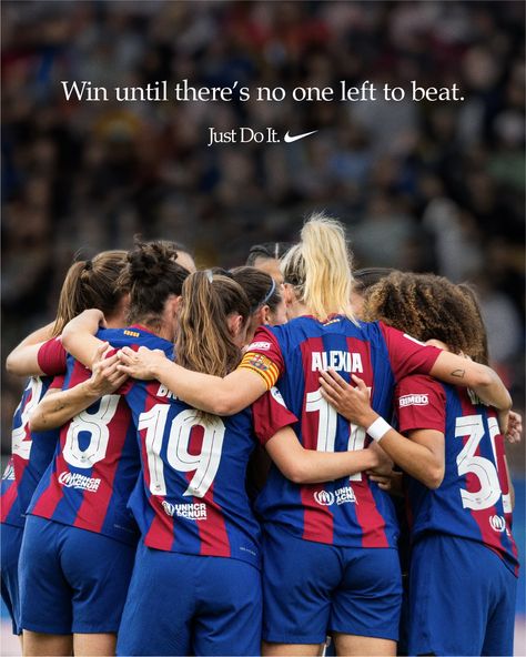 Football Motivation, England Ladies Football, Girls Football, Women's Soccer Team, Soccer Inspiration, Female Soccer Players, Soccer Workouts, Soccer Boots, Women’s Soccer