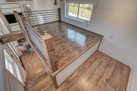 Tiny House Swoon, Granny Flats, Tiny House Interior Design, Tiny House Loft, House Loft, Best Tiny House, Tiny House Inspiration, Casa Container, Tiny House Movement