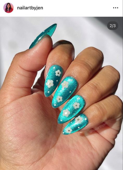 Almond Nails Inspiration, Teal Nail Art, Nail References, Nail Polish Design, Nails With Flowers, Pro Nails, Eye Flower, Classy Acrylic, Classy Nail Art