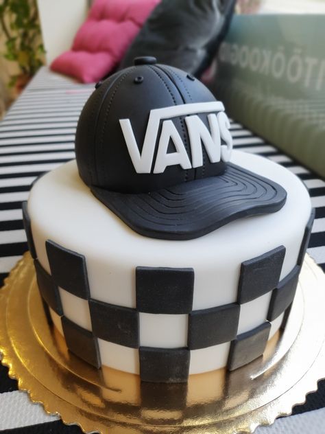 Checkered Smash Cake, Checkered Birthday Cake, Checkered Cake, Kids' Party, Birthday Party Cake, White Cake, 9th Birthday, Party Cakes, Cake Smash