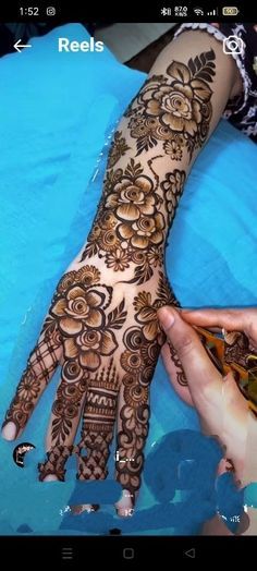 Mehndi Designs Khafif Full, Mehndi Designs Front Hand Khafif, Mehdi Full Hand Design, Bridal Arabic Mehendi Designs, Khafif Full Mehndi Designs, Mehendi Designs Khafif Full Hand, Full Hand Mehendi Design Bridal Mehndi, Mahandi Design Back Hands Full, Hajra Name Dp