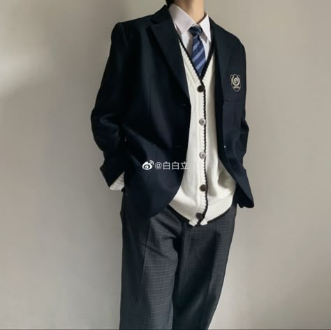 Boarding School Dr Uniform, Guy Uniform School, Japanese School Outfits Boy, Private School Uniforms Male, Male Uniform Aesthetic, Korean Uniform Male, Uniform Outfits Male, Japanese School Outfits Male, School Uniform Aesthetic Boy