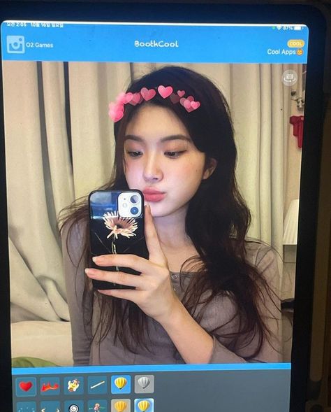 Kim Gahee, Funny Faces Images, Ulzzang Korea, Photography Posing Guide, Weird Things, Vitamin Supplements, Pretty Selfies, Insta Photo Ideas, Selfie Poses