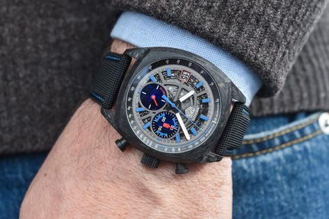 Hands-On TAG Heuer Monza Flyback Chronometer (incl. Video) Clay Regazzoni, Mario Andretti, Monochrome Watches, Tag Heuer, Bright Colours, Classic Looks, Hands On, Skeleton, Tags