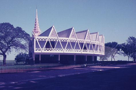 Gallery of "New Khmer Architecture and Japan" Explores the Link Between Cambodian and Japanese Modernism - 1 Khmer Architecture, Filipino Architecture, Architect Logo, Window Architecture, Cambodian Art, Perspective Drawing Architecture, Modern Architecture Design, Building Sketch, Conference Hall