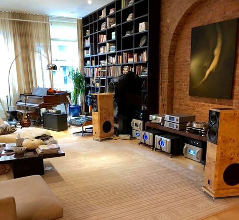 Room With Bar, Audiophile Room, Modern Cabin House, Audiophile Listening Room, Sound Room, Great Hall, Listening Room, Audio Room, Vinyl Decor