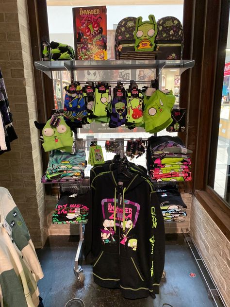 Invader Zim Merch, Scene Kandi, Scott Pilgrim Comic, Invader Zim Characters, Scene Style, Scene Core, Scene Queens, Scene Outfits, Rawr Xd