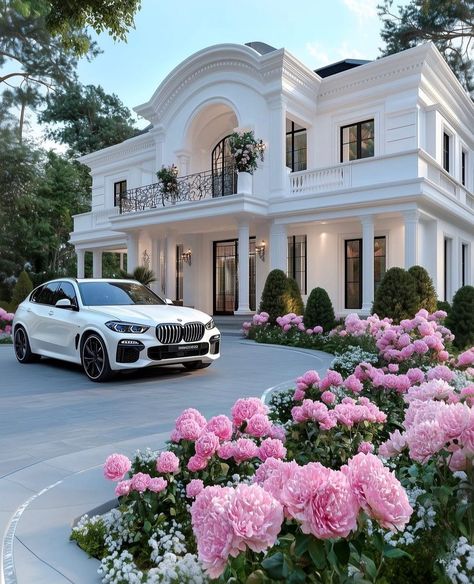 White Mansion, Mansion Exterior, Luxury Houses Mansions, Dream Mansion, French Style Homes, Dream Life House, Rich Home, Modern Mansion, Dream House Rooms