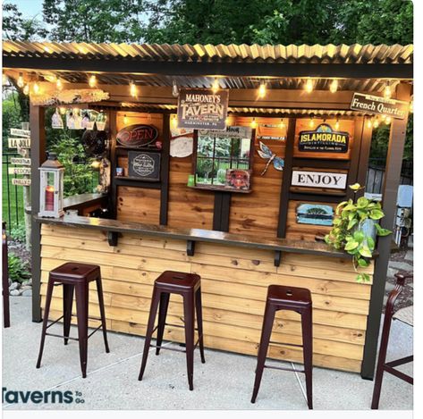 Outdoor Bar Color Ideas, Cheap Outdoor Bar Ideas Backyards, Outdoor Bar Ideas Backyards, Pallet Bar Ideas, Backyard Pub, Gazebo Bar, Outdoor Bar And Grill, Garden Bar Ideas, Bbq Shed