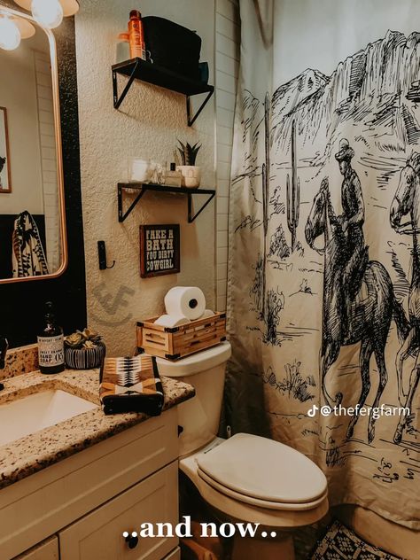 Cowboys Bathroom Ideas, Western Small Bathroom Ideas, Western Bathroom Ideas Ranch, Simple Western Kitchen, Western Inspired Bathroom, Western Bathroom Rug, Diy Western Bathroom Decor, Bathroom Western Decor, Southwestern Boho Bathroom