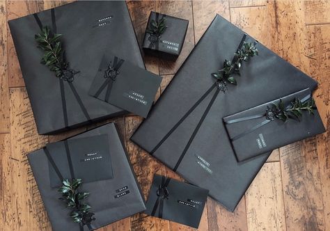 All Black Gift Wrapping, All Black Wrapped Gifts, Black Gift Wrapping Ideas For Men, Matte Black Gift Wrapping, Black Wrapped Christmas Presents, Black Wrapping Paper Ideas Birthday, Christmas Gift Wrapping Ideas Black, Black Present Wrapping, Mens Gift Wrapping Ideas