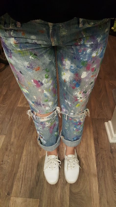 Trendy Paint Splatter Denim Bottoms, Straight Leg Paint Splatter Jeans, Casual Paint Splatter Jeans For Streetwear, Trendy Paint Splatter Jeans, Urban Style Paint Splatter Jeans For Streetwear, Paint Splatter Jeans, Upcycle Jeans, Painted Clothes, Paint Splatter