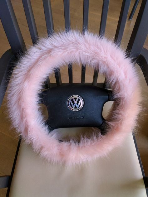 Baddie Cars, Fuzzy Steering Wheel Cover, Pink Car Accessories, Car Things, Girly Car Accessories, Car Deco, Car Decorations, Girly Car, Gear Shift Knob