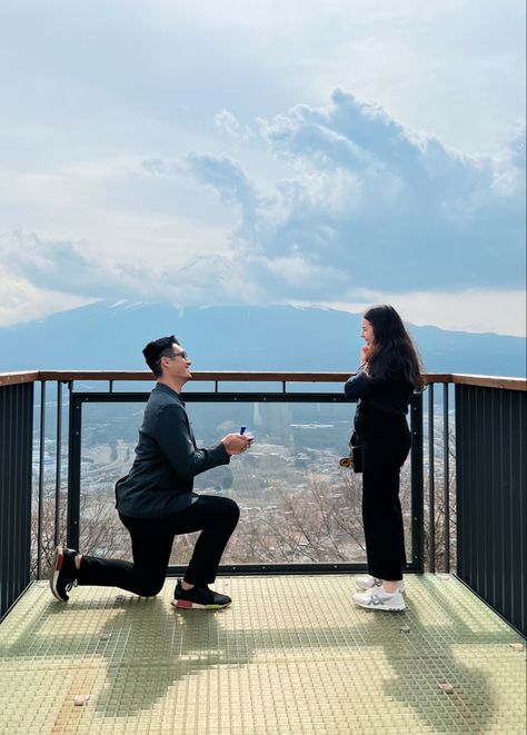 Proposal In Japan, Tokyo Proposal, Japan Proposal, Winter Proposal, Japan Winter, Disney Tokyo, Anime Wedding, Couples Engagement Photos, Mount Fuji