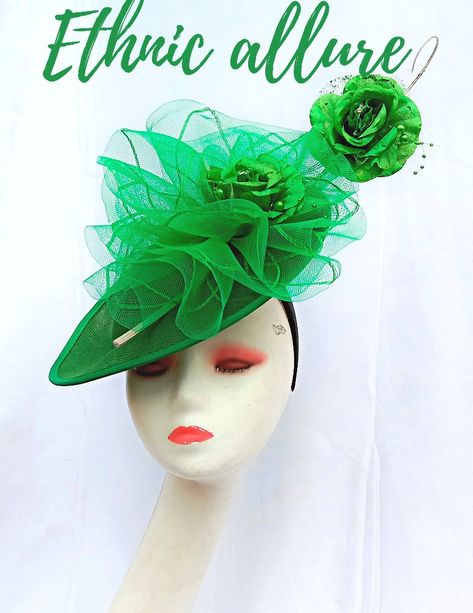 Fascinator Hats Diy, Green Fascinator, Colour Combos, Diy Hat, Fascinator Hats, Turbans, Color Combos, Fascinator, Emerald Green