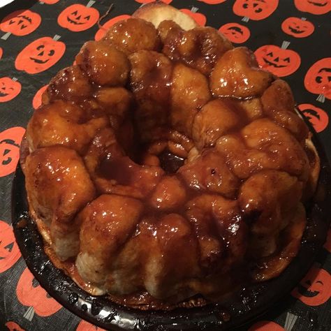 Monkey Bread with Butterscotch Pudding Monkey Bread With Butterscotch Pudding, Scottish Puddings, Butterscotch Pudding Recipes, Frozen Dinner Rolls, Monkey Bread Recipe, Frozen Rolls, Frozen Bread Dough, Breakfast Bread Recipes, Brunch Bread