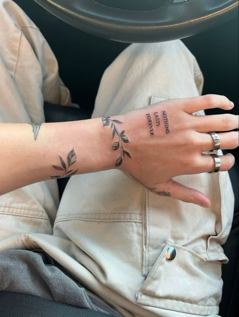 Hand Tattoos Idea, Hand Tattoo Font, Grunge Wrist Tattoos, Men Vine Tattoo, Small Art Tattoos, Outer Wrist Tattoos For Women, Finger Tattoo For Men, Mens Hand Tattoos Ideas, Wrist Tattoo Men