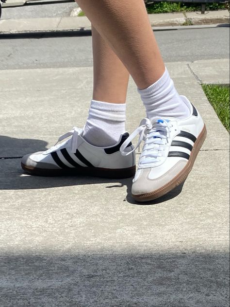 Simba Adidas, Adidas Samba Vegan White, Adidas Samba Vegan, Samba Vegan, Adidas Classic Shoes, Samba Shoes, Men's Adidas (men), Adidas Classic, Old Shoes