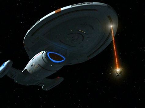 Voyager fires phasers on a Kazon ship #StarTrekVoyager Voyager Star Trek, Uss Voyager, Federation Starships, Star Trek Theme, Sci Fi Spaceships, Star Trek Tv, Star Trek Starships, Star Trek Voyager, Star Trek Ships