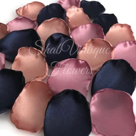 Rose Petals Table Decor, Flower Girl Petals, Champagne Flowers, Reception Table Decorations, Bridal Shower Tables, Wedding Aisle Decorations, Rose Gold Flower, Blue Sage, Wedding Petals