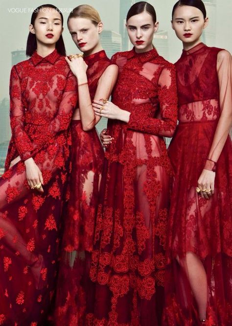 Good Fortune, joy and a little red dress. Happy Lunar New Year. Image via Vogue China. Women In Red, Hanne Gaby Odiele, Mode Editorials, Simply Red, Vogue China, Little Red Dress, Red Gowns, فستان سهرة, Red Dresses