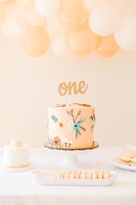 Peach 1st Birthday, Girls First Birthday Cake, Baby First Birthday Cake, Birthday Party At Home, 1st Birthday Cakes, Sweet Birthday, Wedding Party Ideas, Baby Birthday Cakes