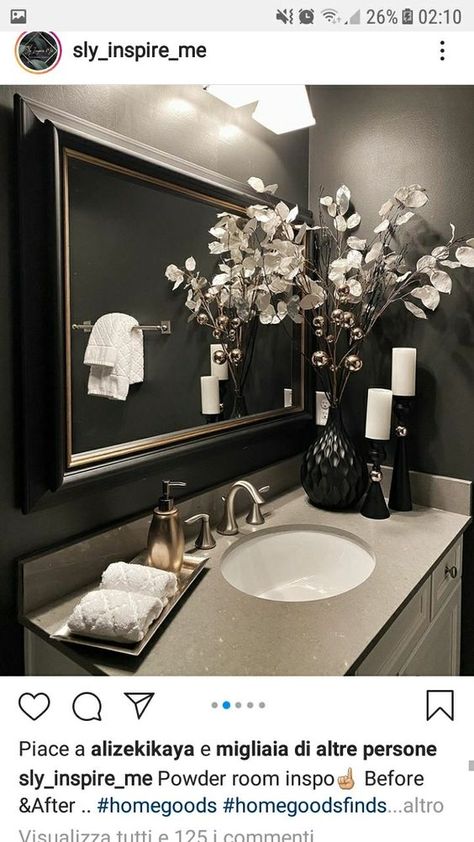 Black And Gold Bathroom Decor Ideas, Jacuzzi Bathroom, Black Bathrooms, Glam Bathroom Decor, Decorate Bathroom, Beautiful Bathroom Decor, Glam Bathroom, Gold Bathroom Decor, Bathroom Towel Decor