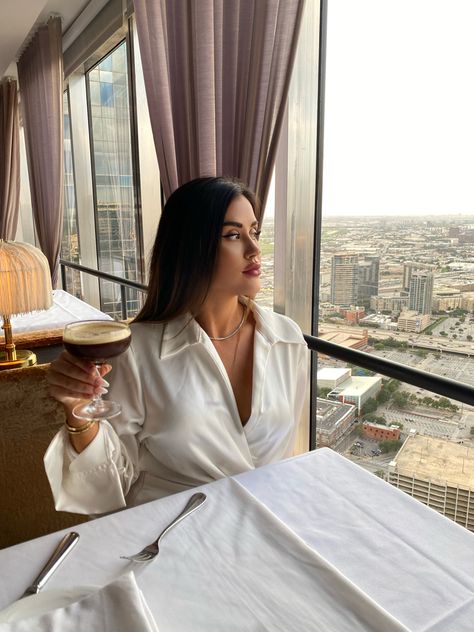 Espresso martini, white, vibes, skyline, dallas, dark hair Espresso Martini Photoshoot, Martini Photoshoot, Espresso Martinis Aesthetic, Espresso Martini Aesthetic Vintage, Espresso Martini Bachelorette, Espresso Martini Girl Aesthetic, Martini Espresso, Expresso Martini, People Drinking