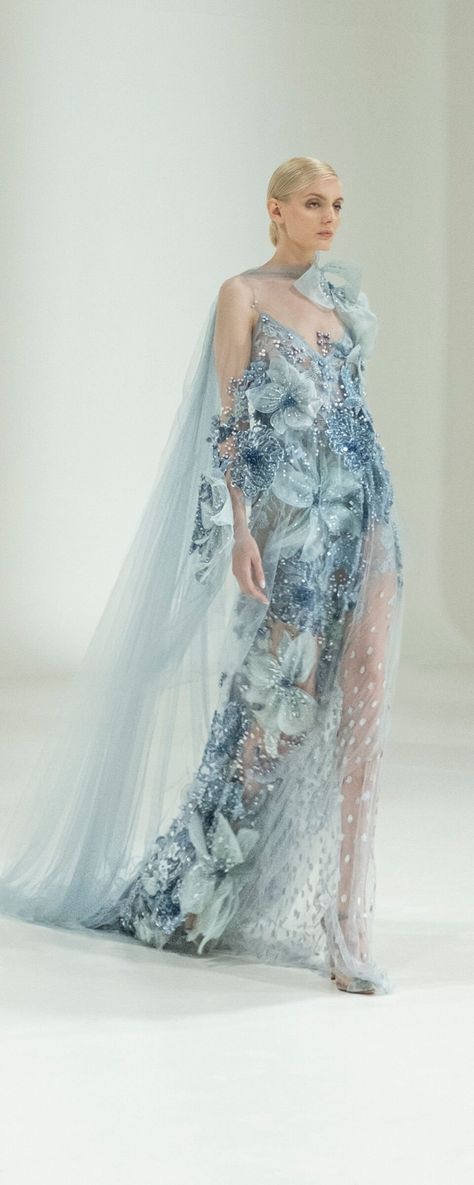 Elie Saab Fall-winter 2021-2022 - Couture - http://www.orientpalms.com/Elie-Saab-Press-Office-8380 - ©ImaxTree Elie Saab Designer, Elie Saab Fall, Elie Saab Couture, Sarah Burton, Tony Ward, Gareth Pugh, Lela Rose, فستان سهرة, Tadashi Shoji