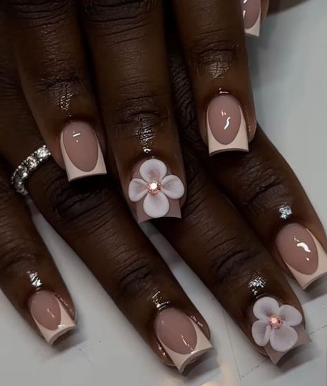 Natural Nails With White Designs, Short Neat Nails, Nails One Finger Design, Nails For Grandma, French Nails With Flower Design, Short White Nails Acrylic, 3 D Flower Nails, Nail Recommendations, Nail Ideas For Wedding