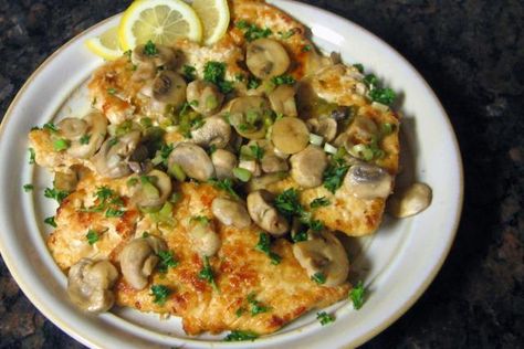 This easy skillet chicken recipe is made with boneless chicken breasts, mushrooms, Marsala or dry white wine, lemon juice, and other ingredients. Lemon Chicken With Mushrooms, Skillet Lemon Chicken, Skillet Chicken Recipes Easy, Easy Skillet Dinner, Chicken With Mushrooms, Easy Skillet Chicken, Chicken Skillet Recipes, Skillet Dishes, Easy Skillet