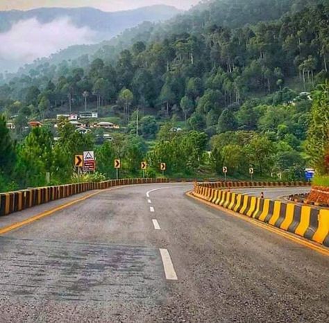 Beautiful Murree expressway near Islamabad Pakistan Murree Pakistan Pictures, Murree Pakistan, Pakistan Tourism, Pakistan Pictures, Road Painting, Pakistan Travel, Honeymoon Locations, Best Poses For Photography, Pink Background Images