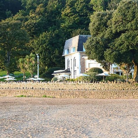 Breath Taking Views, Welsh Wedding, Gower Peninsula, Civil Ceremony, By The Beach, Swansea, Travel Advice, Health And Safety, Breathtaking Views